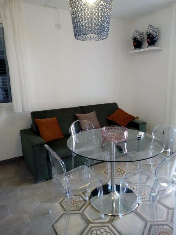 Le Suites Del Carrubo Φαβινιάνα Εξωτερικό φωτογραφία