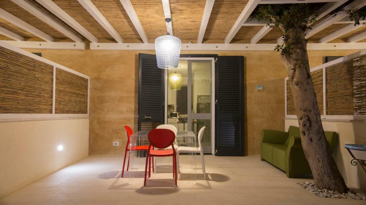 Le Suites Del Carrubo Φαβινιάνα Εξωτερικό φωτογραφία