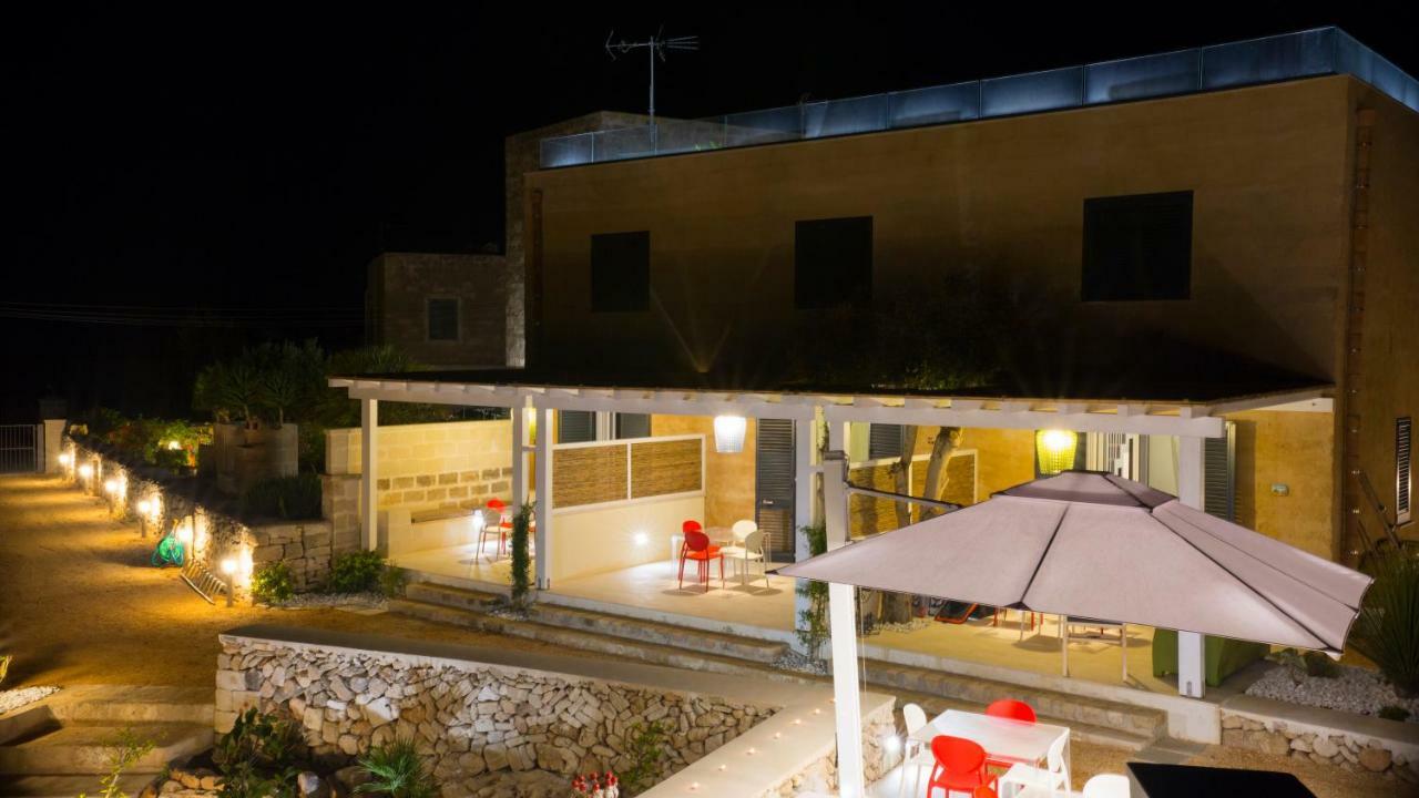 Le Suites Del Carrubo Φαβινιάνα Εξωτερικό φωτογραφία