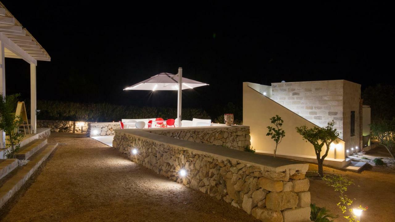 Le Suites Del Carrubo Φαβινιάνα Εξωτερικό φωτογραφία